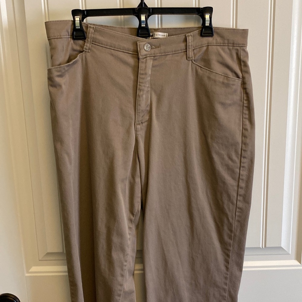 434) Lee jeans size 14 medium medium brown pants EUC